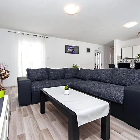 Casa Marin Holiday home Kanfanar