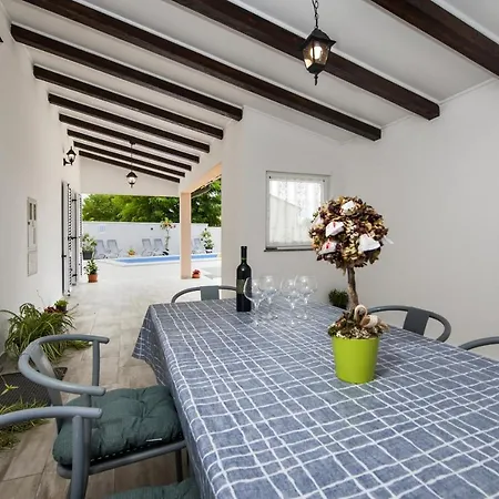 Casa Marin Holiday home Kanfanar